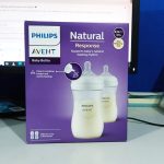 Philips Avent Natural Response White Feeding Baby Bottle 2 pc Set (1m+) -260 ml - Image 4