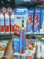 ORAL- B Kids Pro Battery Powered Brush - Image 3