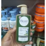 Biore Daily Detox Cleanser Face Wash 200ml - Image 4