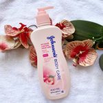 Johnson's Body Care 24 Hour Lasting Moisture Body Lotion- 400ml - Image 2